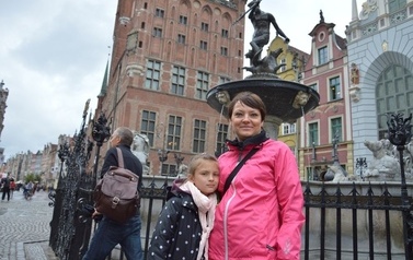 Ksiądz proboszcz z dziećmi ze wsp&oacute;lnot parafialnych na Przylądku Rozewie: 15-18.06.2015r.