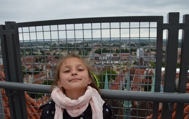Ksiądz proboszcz z dziećmi ze wsp&oacute;lnot parafialnych na Przylądku Rozewie: 15-18.06.2015r.