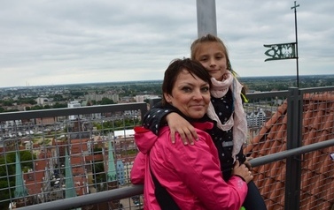 Ksiądz proboszcz z dziećmi ze wsp&oacute;lnot parafialnych na Przylądku Rozewie: 15-18.06.2015r.