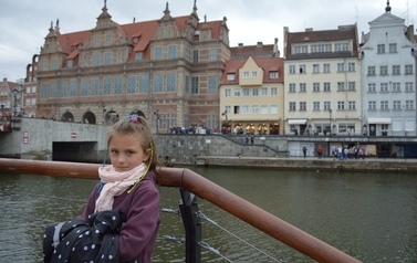 Ksiądz proboszcz z dziećmi ze wsp&oacute;lnot parafialnych na Przylądku Rozewie: 15-18.06.2015r.